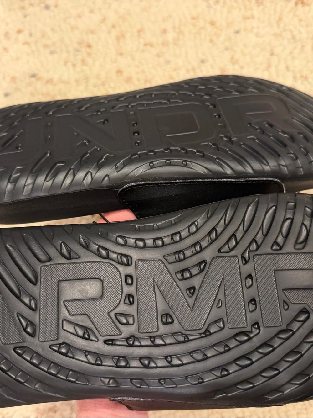 Men’s Size 9 Under Armour Black & White Sport Slide Sandals NWT
